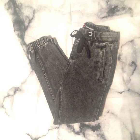 Joggers - Picture 2 of 5